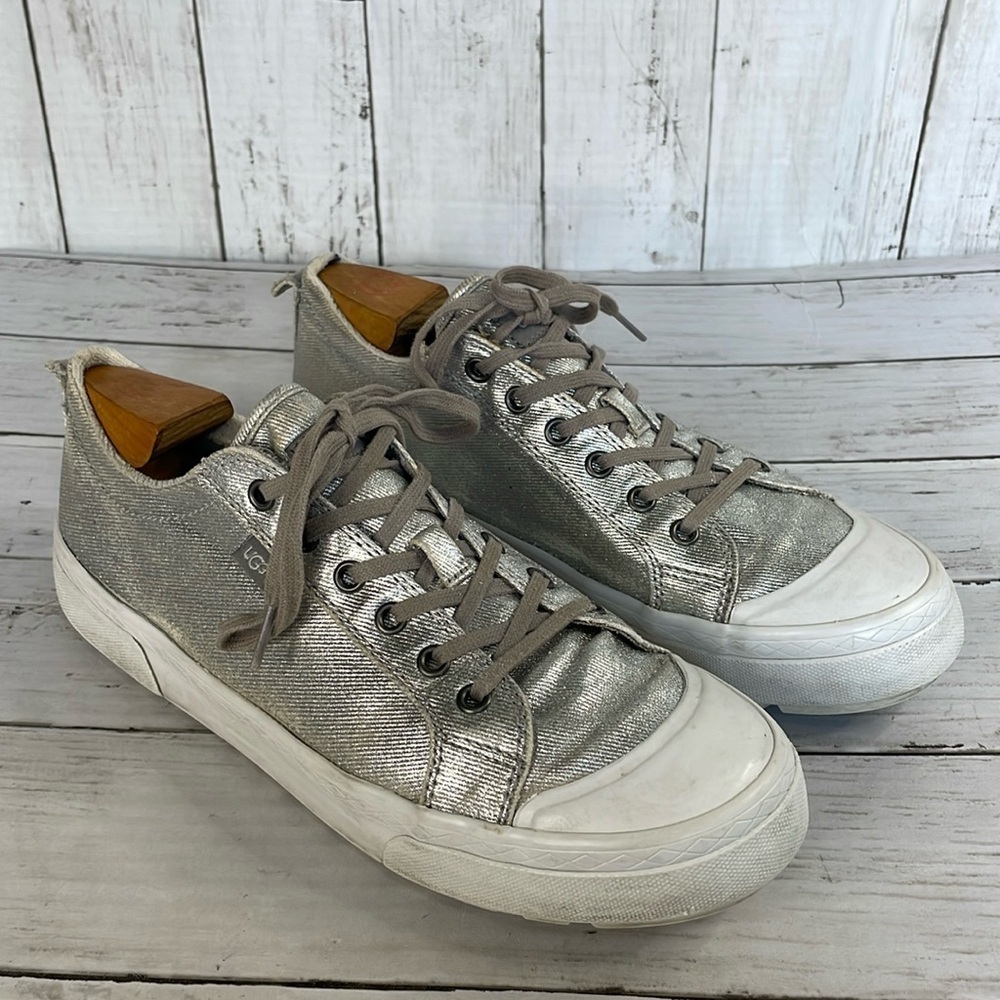 Ugg Aries Silver Metallic Low Top Lace Up Sneakers